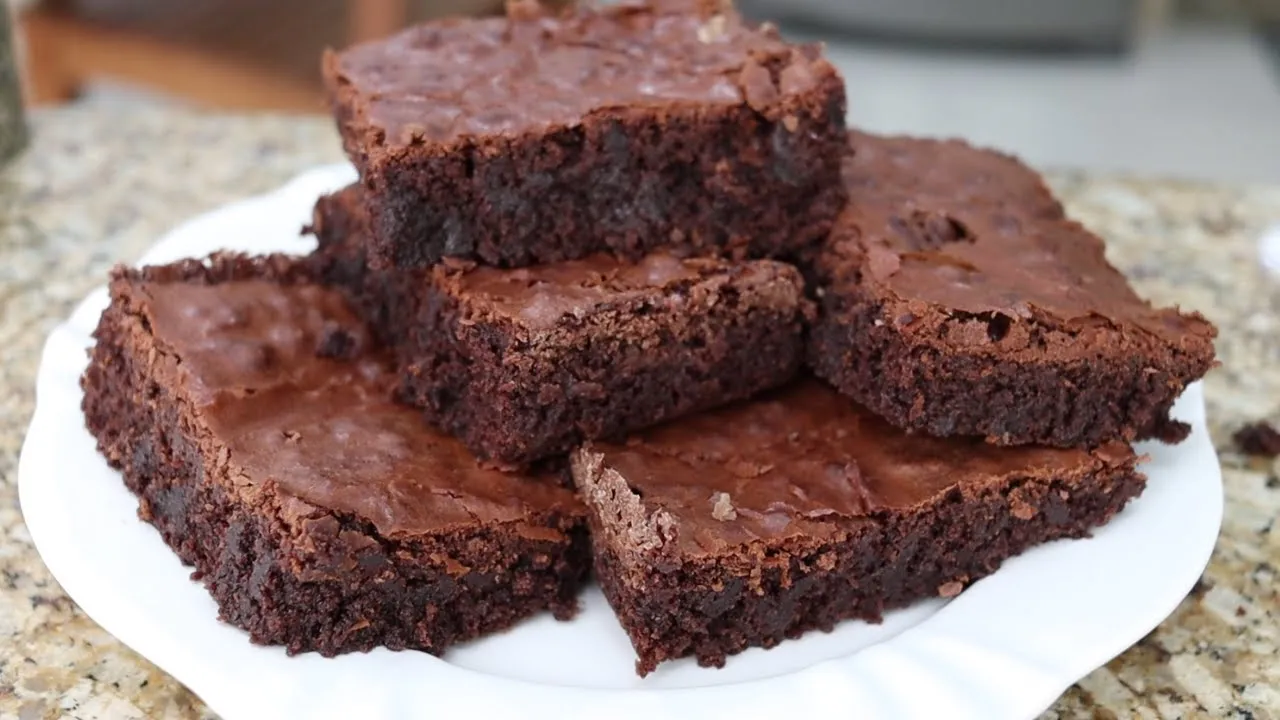 O MELHOR BROWNIE - RECEITA MUITO FÁCIL!!