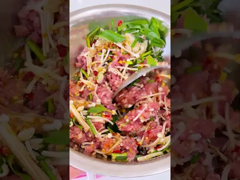หมกหมูใส่ไข่เห็ดนิดหน่อย แซบหลาย #เอื้อยเก๋ #กินกับshorts