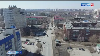 В Омске после таяния снега проверяли дорожное покрытие