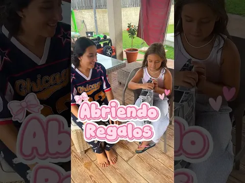 🥳 NOA ABRE SUS REGALOS de las VACACIONES 🛍️ HERMANAS ABRIENDO PAQUETES 📦 # #viralvideo
