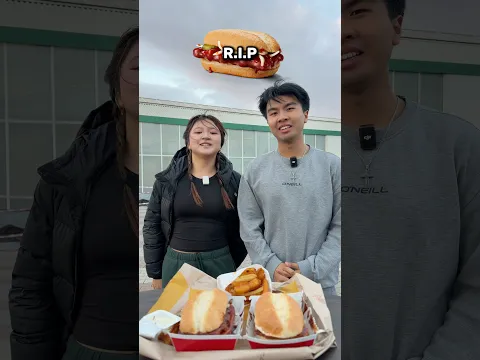 Wer schneller rennt, kriegt mehr😂 #funny #fy #challenge #foodchallenges #trending #mcrib #viral