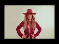 Lainey Wilson:-'Weak-End'
