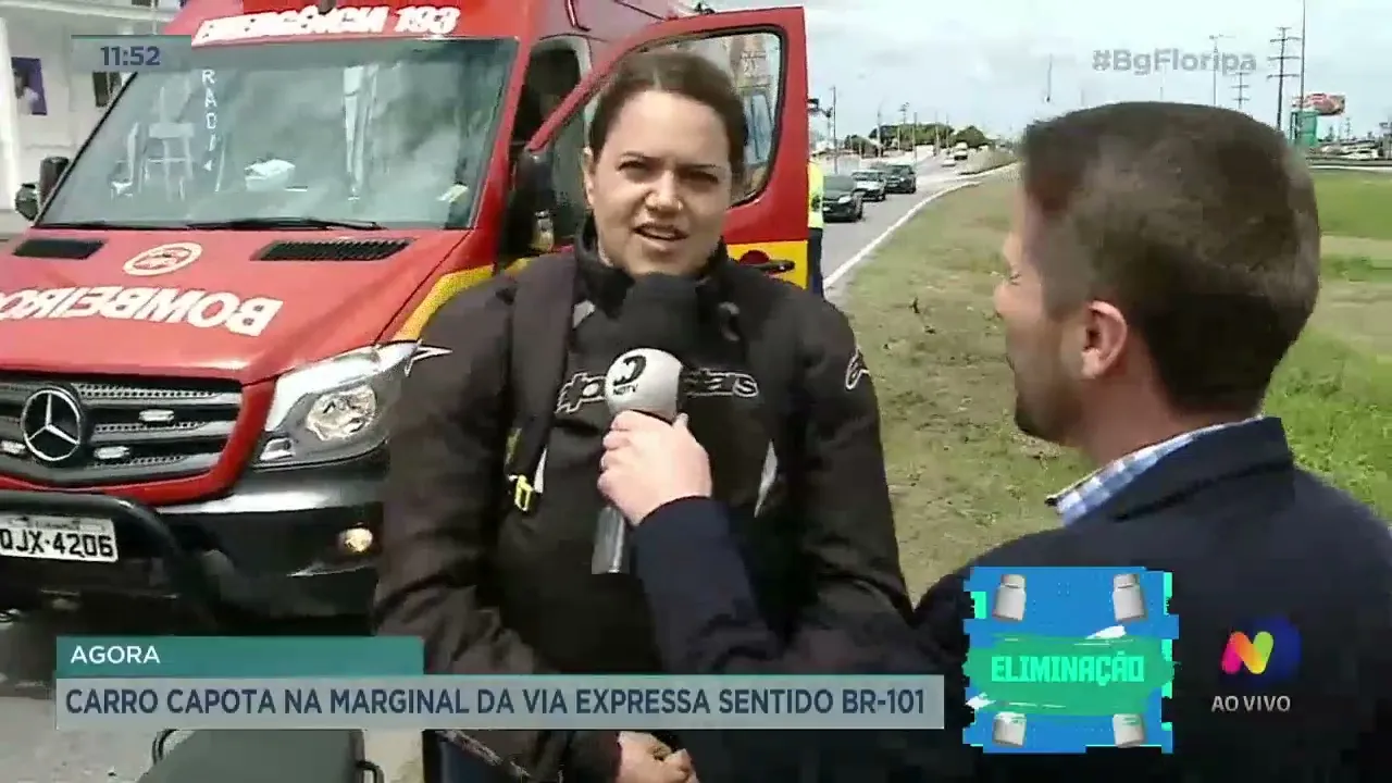 Carro capota na marginal da Via Expressa sentido BR-101