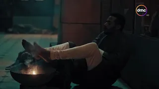 ملحمة موسى   هو اللي بيعمله موسى ده      حاطط رجله في النار ومش ناقص غير إنه يحضنها   دندنها