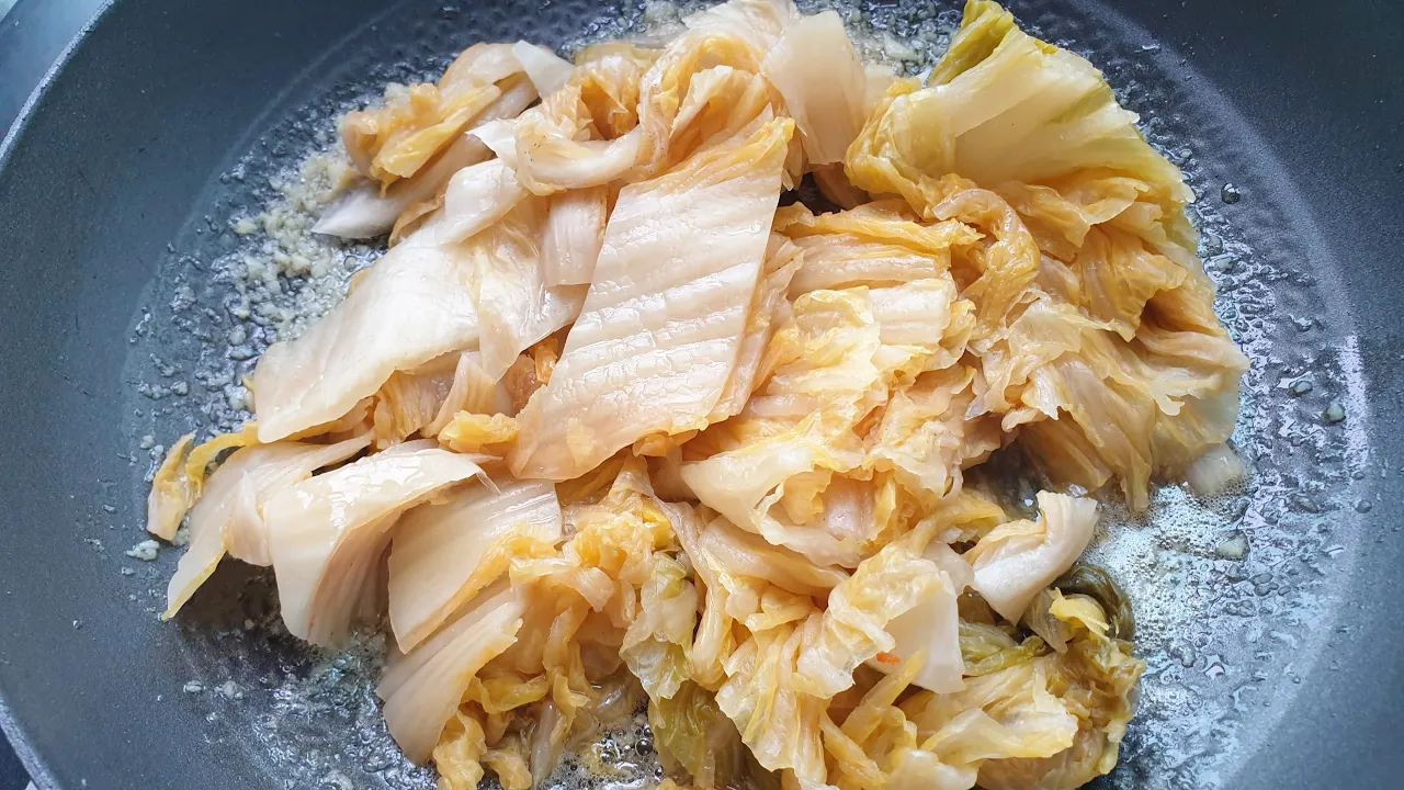 묵은지 멸치 볶음