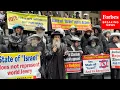 Download Lagu Orthodox Jews In New York City Defend Zohran Mamdani At Anti-Zionism Protest Outside City Hall