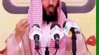 ابتسم في وجه اخيك لك صدقه 