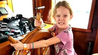 SAILBOAT STORY Goes To The Annapolis Sailboat Show + Q&A | Sailboat Story 78