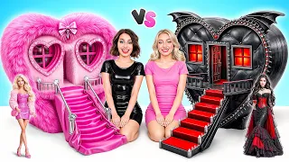 نبني منزل الدمى الرائع تحدي باربي ضد مصاص دماء   تحديات مضحكة                دندنها