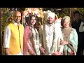 Download Lagu Eshaan Roshan’s wedding: Rakesh Roshan, Eshaan Roshan, Pinkie \u0026 Rajesh Roshan at Wedding MP3