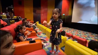 دخلنا سينما الاطفال  تجربة المشاهدة في صالة سينما الاطفال  دندنها