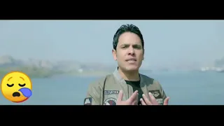 قدام مرايه الزمان وقفت اشوف نفسي 