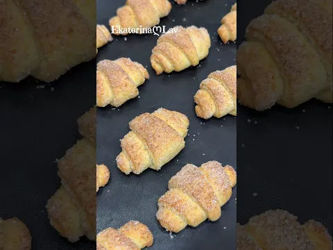 Очень вкусные и простые в приготовлении ТВОРОЖНЫЕ РОГАЛИКИ на скорую руку. Быстрая выпечка к чаю.