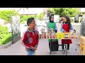 بنت صغيرة تساعد امها الفقيرة - شوف حصل اية !!