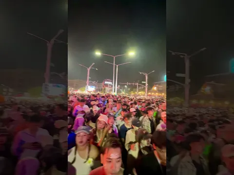 แยกเมญ่าเชียงใหม่ คนเยอะมากฮะ🇹🇭