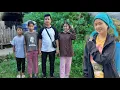 Download Lagu EM HƯỜNG RƯNG RƯNG NƯỚC MẮT KHI LẦN ĐẦU ĐẾN THĂM HOÀN CẢNH SEN ĐĂNG