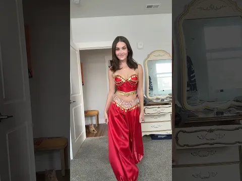 Getting dressed as Jasmine❤️ #jasmine #princessjasmine