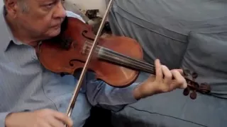 الزمن الجميل    حيرت قلبى معاك دندنها