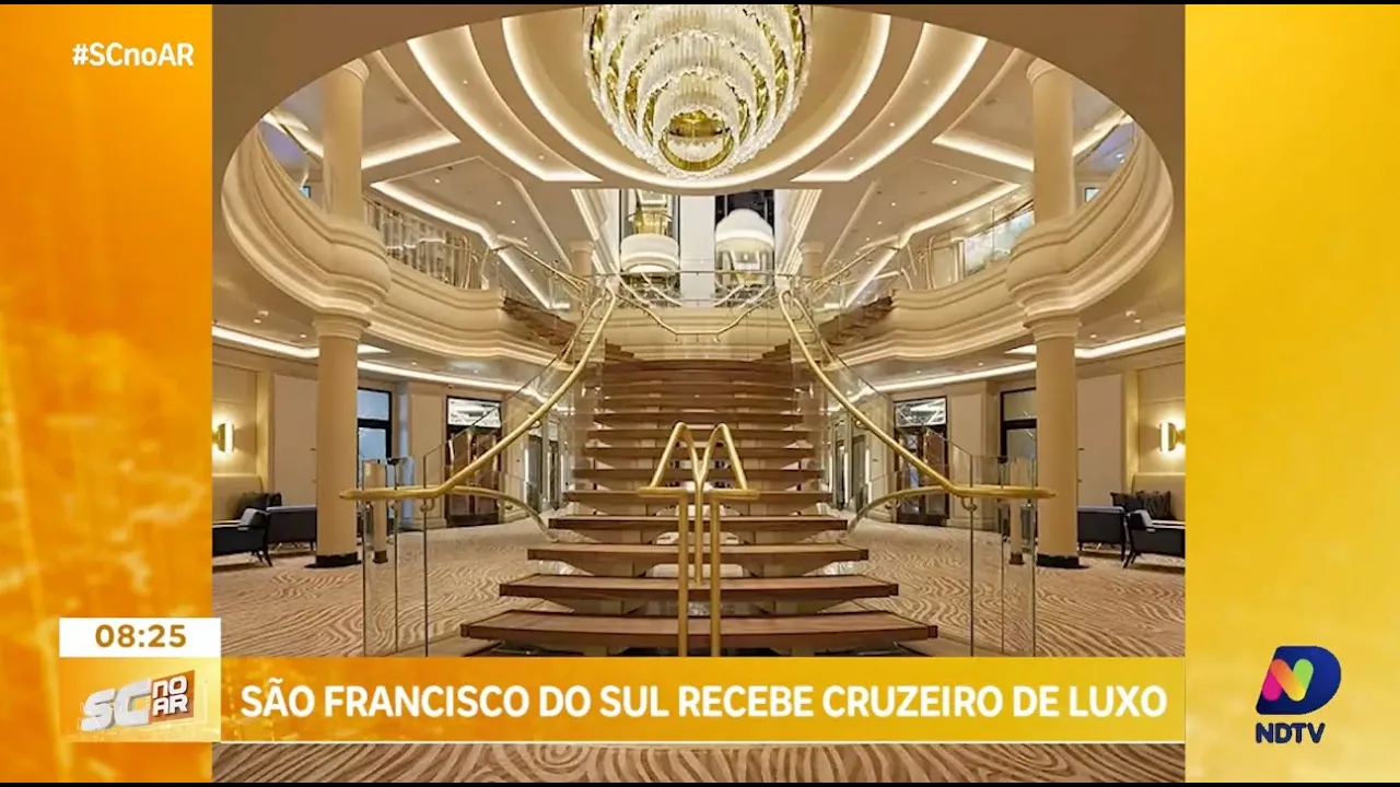 São Francisco do Sul recebe primeiro cruzeiro de luxo da temporada 2024