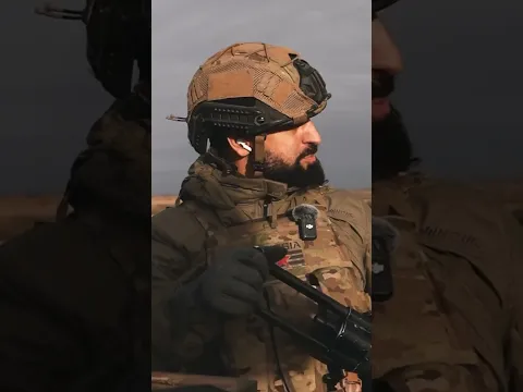 Поросенок FN minimi пробивает стены