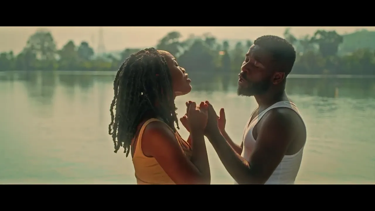 Bisa Kdei ft. Gyakie - Sika [Official Video]