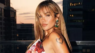 Karol G - No Puedo Vivir Sin Él (Music Video)