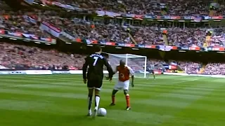 مهارات وأهداف كريستيانو رونالدو مع مانشستر يونايتد موسم 2004/05