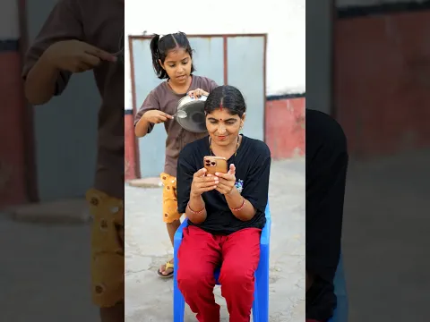 Mansi ki mummy to phone me busy hai #shorts #maa #prank #youtubeshorts