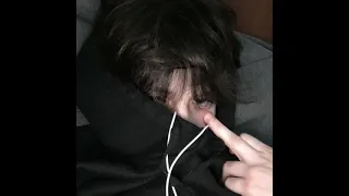 انت تحبني لو لا مسرع 