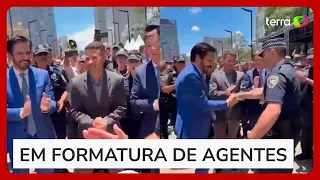 Prefeito de SP, Nunes aparece cantando com GCMs: ‘Gás de pimenta na cara dos vagabundos’