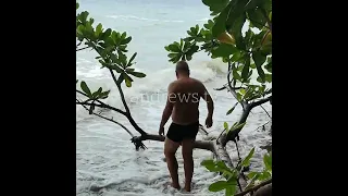 49 STEPS TO SEA LEVEL TO SWIM menandromoral