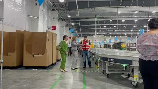 Texarkana Arkansas Amazon distribution center ribbon-cutting