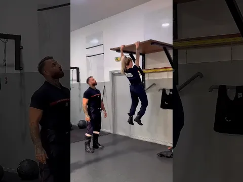 Luego sorprendió a su comandante