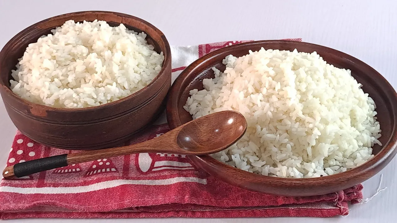 How to cook white rice on the stove: An easy way on how to make White Rice in a pot