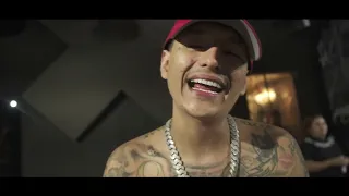 Una fumadera - Richard Ahumada ft @SantaFeKlanOfficial  ( VIDEO OFICIAL )