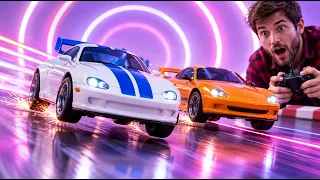 Corrida de Carrinhos de Controle Remoto DIY! 🏎️💨 Branco vs Laranja, Quem é o Mais Rápido?