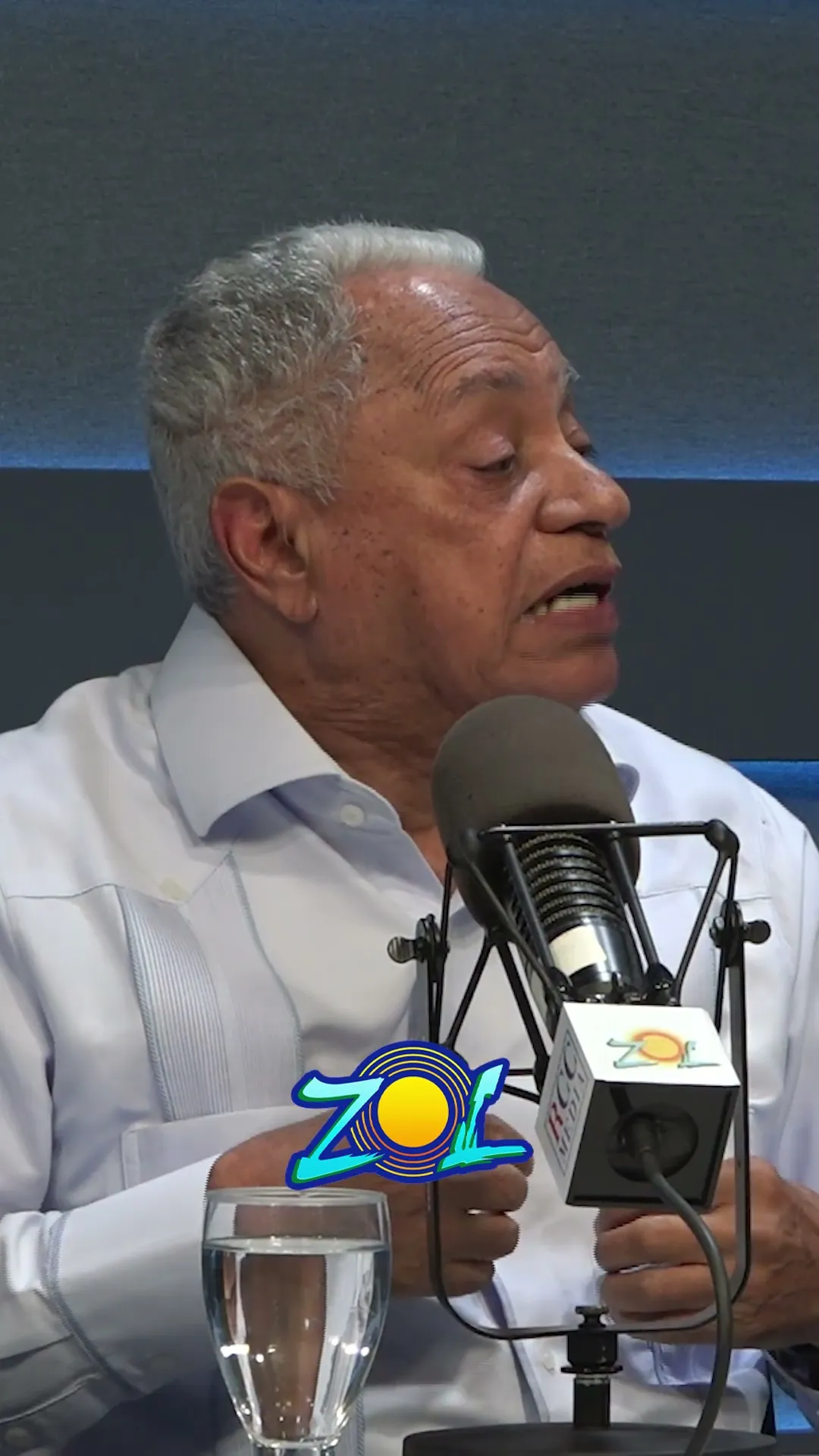 LA POLITICA NO ES PROPAGANDA