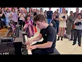 Download Lagu SIA - UNSTOPPABLE [PUBLIC PIANO PERFORMANCE]