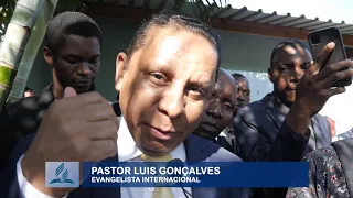 93 ALMAS DESCEM ÀS ÁGUAS BATISMAL - O evento foi realizado pelo Pastor Luís Gonçalves