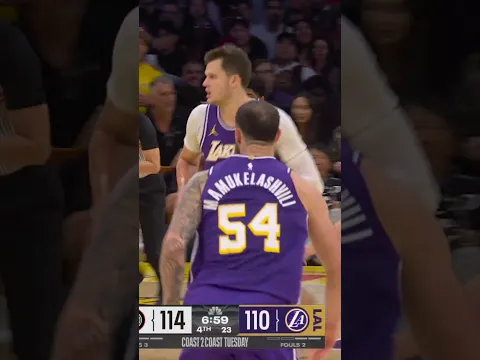 WALKER KESSLER TAKES OFF AND THROWS IT DOWN! π