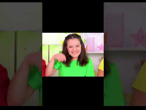 सूप के साथ लड़की