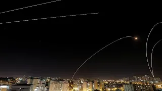 بعد مقتل مدني إسرائيلي وإطلاق     صاروخ فلسطيني   كيف قضى سكان عسقلان ليلتهم  دندنها