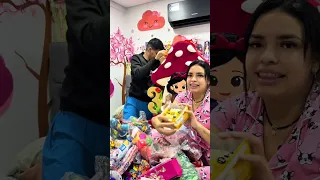Todo lo que compramos para la piñata de Victoria Isabel... 🍬✨