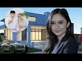 Download Lagu Inilah kehidupan mewah Intan Najuwa. Rumah besar, kereta mewah dan hutang yang besar.
