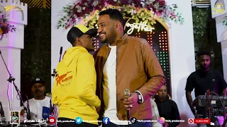 المدمر محمد دبدوب يغني يا دمعي اتصبر الليلة وين مع العازف علي ماكس حنة جامعة النيلين 