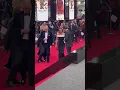Download Lagu Tom Cruise Helps Kate Middleton During the Top Gun 2 Premiere | HELLO!