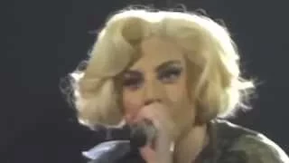 [HD] Lady Gaga - What's Up 4 Non Blondes Cover live in Vienna - artRAVE: The ARTPOP Ball 2014