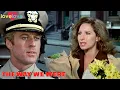 Download Lagu Katie Invites Hubbell Over For Dinner | The Way We Were | Love Love