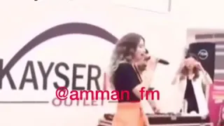 اغنية حبك كل جحيم امام الجمهور 