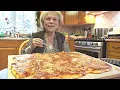 Download Lagu Making Polenta with a sassy Nonna